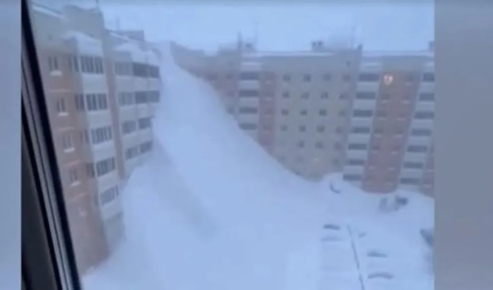 Rusia: fuerte tormenta deja a la península de Kamchatka sepultada bajo la nieve