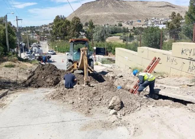 Evacúan por al menos 48 horas sectores del barrio Sismográfica por el deslizamiento del cerro Hermitte