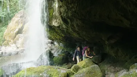 El cineclub: amistad, cine y sentimientos ocultos en la nueva comedia británica de Movistar Plus+