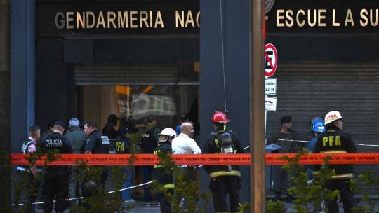 Atentado en Gendarmería: la explosión de un paquete bomba dejó tres heridos