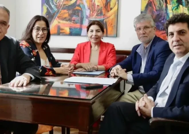 Tres senadores dejan el PJ y el oficialismo queda a un paso de los dos tercios