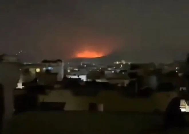 Pakistán declara la guerra a los talibanes y bombardea Kabul