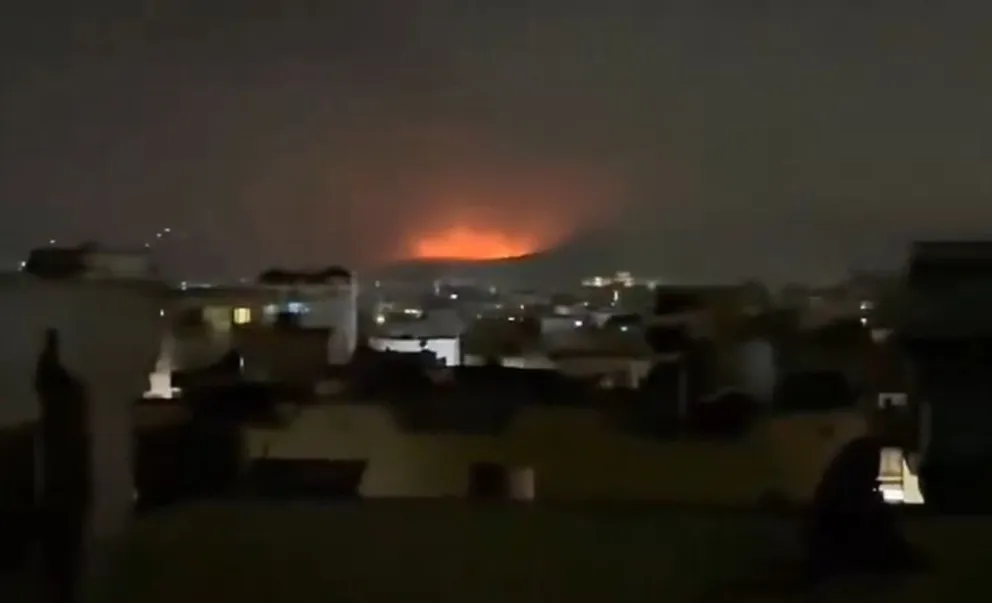 Pakistán declara la guerra a los talibanes y bombardea Kabul