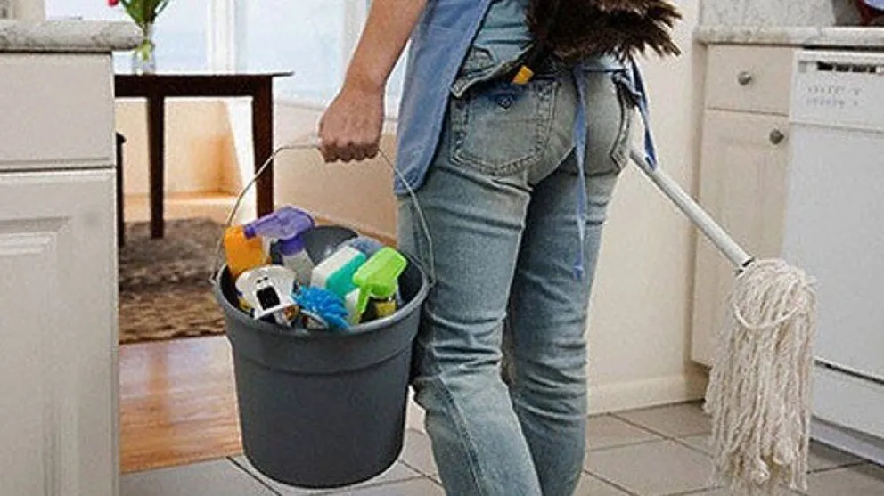 Acuerdo salarial para empleadas domésticas: detalles de los nuevos básicos y adicionales