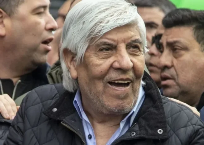 Moyano calificó de contundente el paro contra la reforma laboral