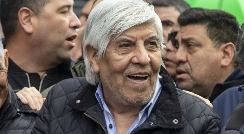 Moyano calificó de contundente el paro contra la reforma laboral