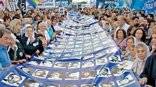 El 70% considera que el Estado debe seguir juzgando a represores