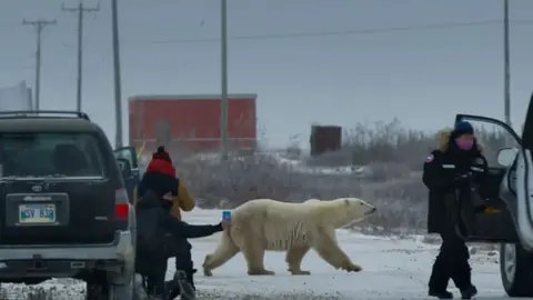 Éxito en Sundance: If I Go Will They Miss Me cierra un acuerdo millonario