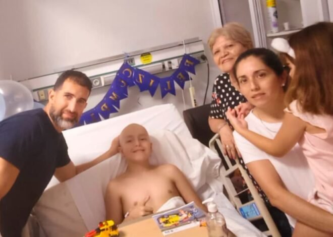 Un nene de Monteros lleva años luchando contra el cáncer y su familia pide ayuda para seguir adelante