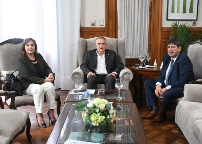 El gobernador Jaldo recibió a la intendenta de Alderetes y analizó obras y la situación tras las lluvias