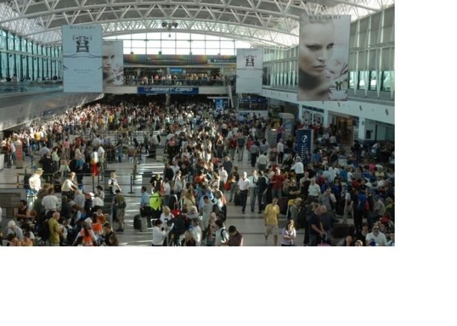 ATE anunció un paro de una semana en 27 aeropuertos por la falta de pago de aumentos salariales