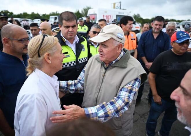 El gobernador recorrió La Madrid y otras localidades y supervisó la asistencia a las familias afectadas por el desborde del río Marapa