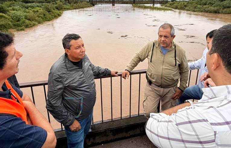 El ministro Darío Monteros repudió la agresión sufrida por el diputado Pelli