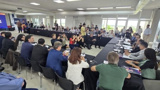 Intendentes del Gran Córdoba se reunieron y proyectan un plan de obras por .400 millones