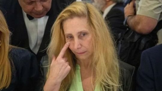 Karina empujó a periodistas en Chile por el “acoso” a Milei