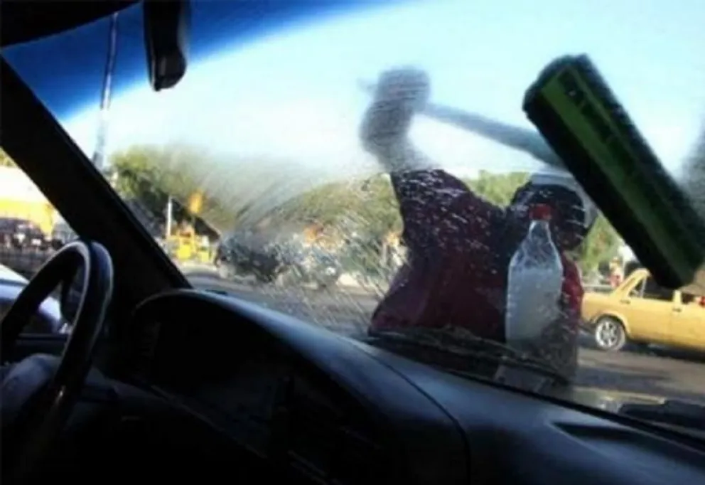 Limpiavidrios: “En vez de prohibirnos, que nos den trabajo”