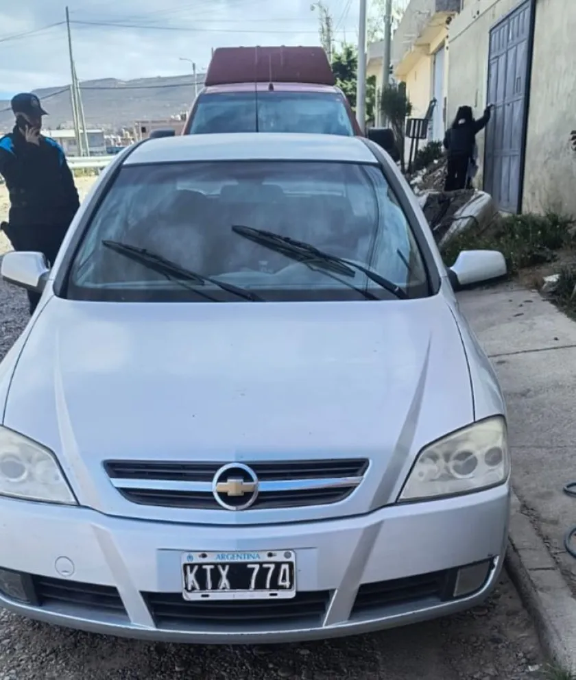 Recuperan en el barrio Moure un auto que había sido robado en Laprida