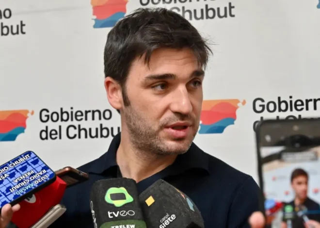 Torres tomó distancia de la polémica en Rawson