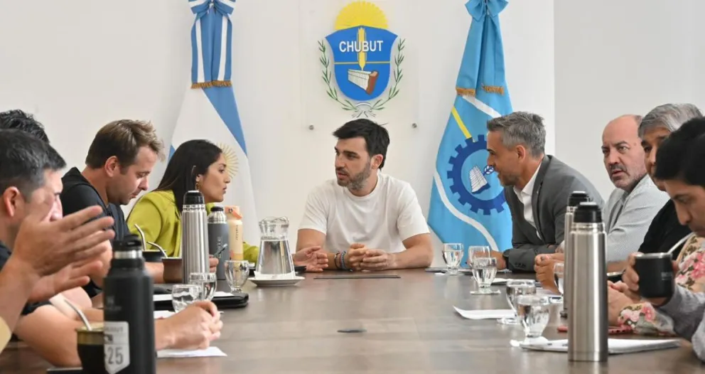 Orden fiscal y modernización: Provincia y comunas comprometidos con el ordenamiento fiscal y la competitividad de la región