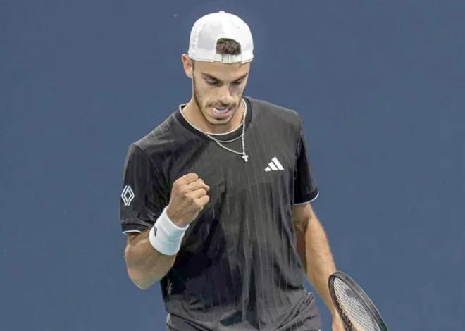 Gran triunfo de Cerúndolo sobre Medvedev