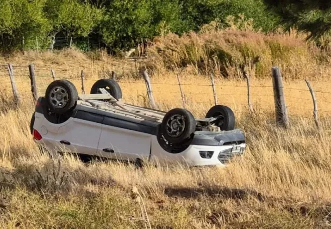 Dos mujeres hospitalizadas tras un vuelco en Esquel