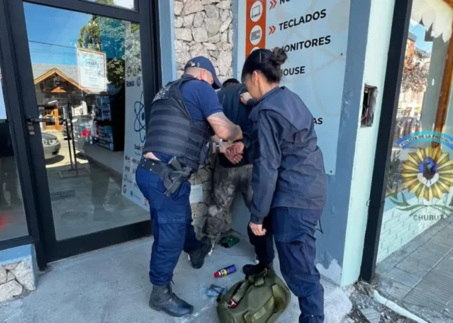 Hurtó elementos de un comercio y huyó: lo detuvieron tras una persecución