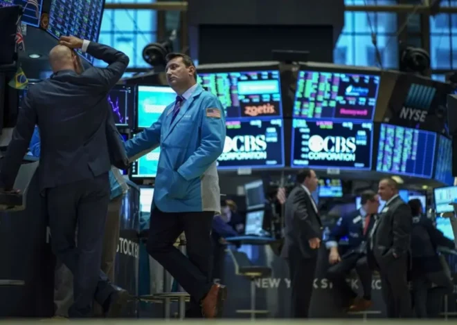 Mercados globales operan con fuertes caídas por el conflicto en Medio Oriente