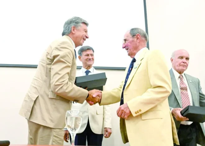 Pilotos aeronavales de combate y veteranos de Guerra relataron en la Legislatura sus heroicas experiencias en Malvinas