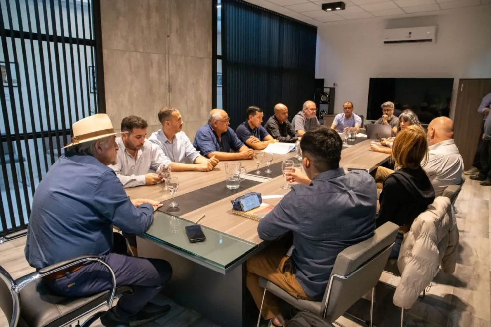 Othar acordó restablecer el agua por zonas tras el derrumbe del Hermitte