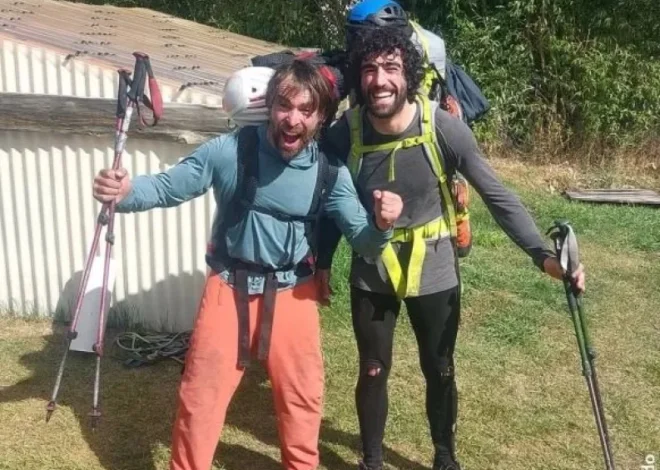 Dos escaladores completaron en libre el Pilar Este del Fitz Roy y lograron un hito en el Cerro Chaltén