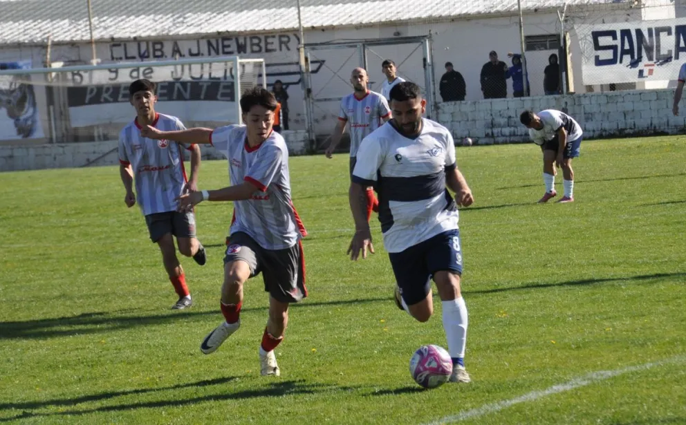 Newbery recibe a Sarmiento, seguí el minuto a minuto por Crónica