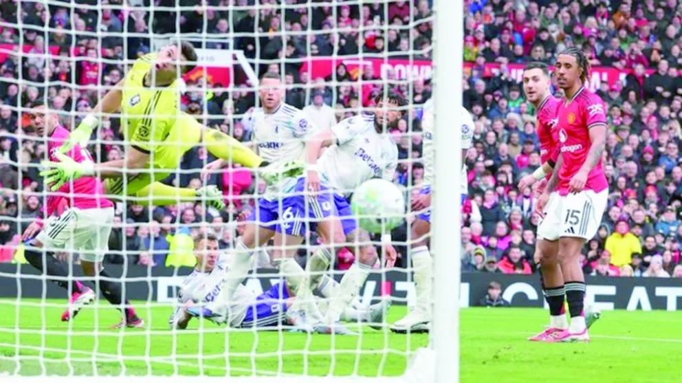 Manchester United derrotó al Aston Villa del “Dibu” Martínez