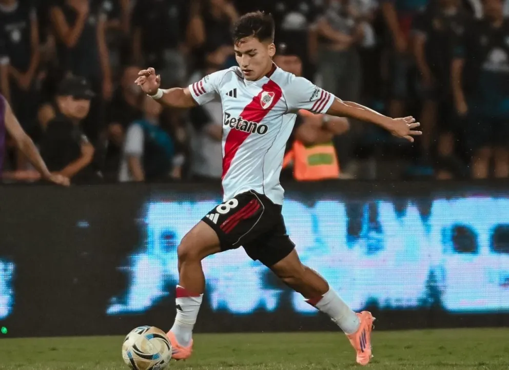 Mientras aguarda por Coudet, River empató en Mendoza