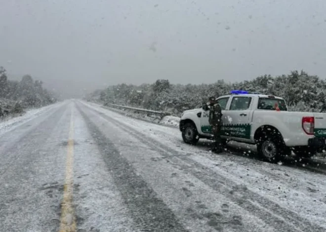 RN 40 entre Bariloche y El Bolsón: extrema precaución en zonas altas por nevadas