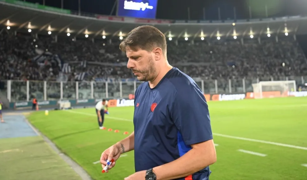 San Lorenzo despidió a Damián Ayude tras la goleada ante Defensa y Justicia