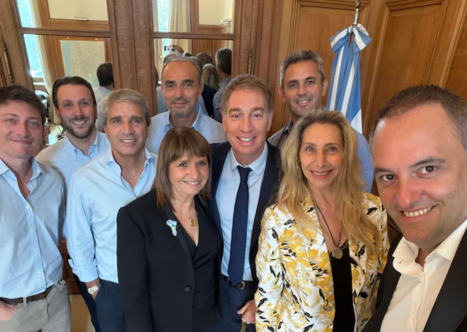 El Gobierno convoca a la mesa política para tratar las reformas que enviará al Congreso: cuáles son