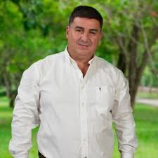 Sangenis cruzó a Canelada y Cobos en medio del debate por el transporte en San Miguel de Tucumán Sangenis cruzó a Canelada y Cobos en medio del debate por el transporte en San Miguel de Tucumán
