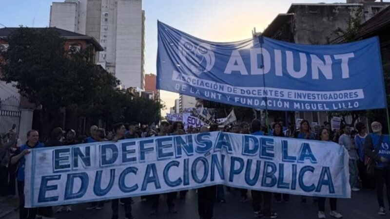 Docentes y estudiantes de la UNT marcharán este miércoles hacia Casa de Gobierno por la crisis universitaria