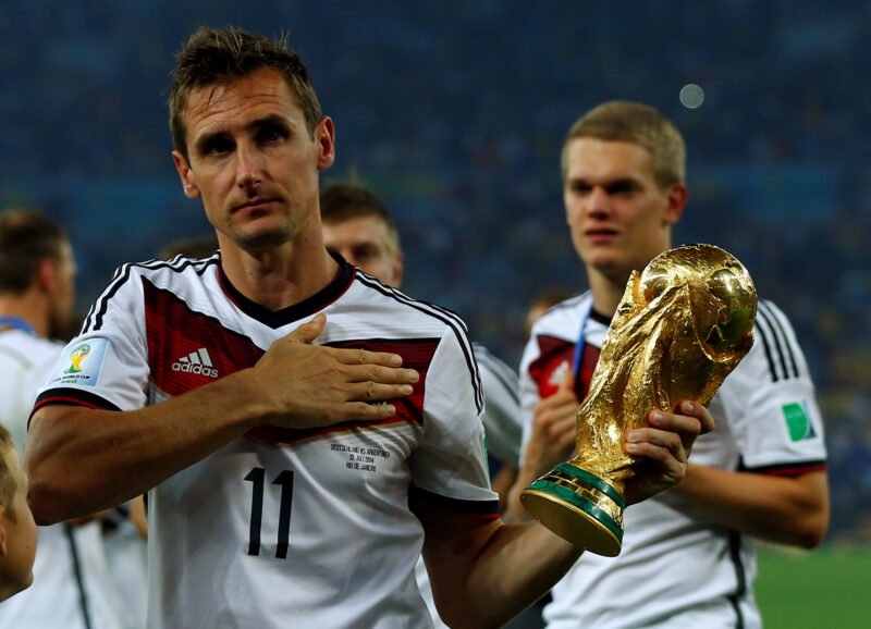 Klose felicitó a Messi tras perder su récord histórico en los Mundiales: “Es el mejor futbolista de todos los tiempos”