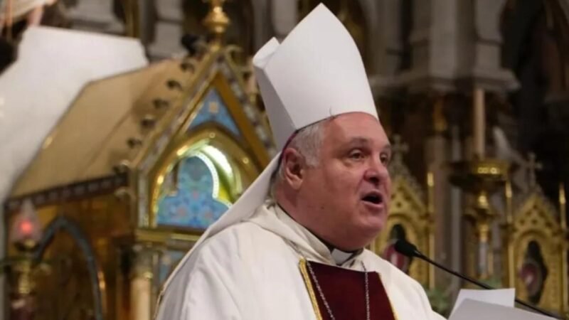 La Iglesia expresó su preocupación por la reforma migratoria y renovó sus críticas al Gobierno