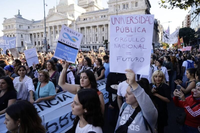 El paro universitario de 48 horas impacta en las actividades académicas de la UNT y escuelas experimentales