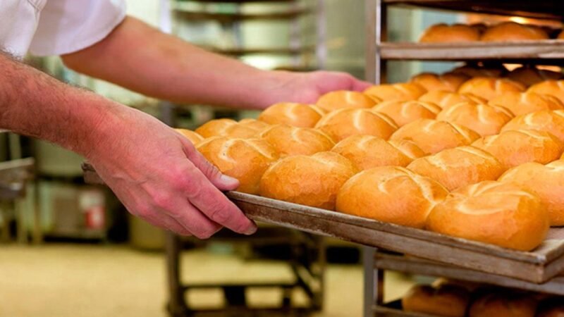 Golpe al bolsillo: desde este miércoles aumenta el precio del pan en Tucumán