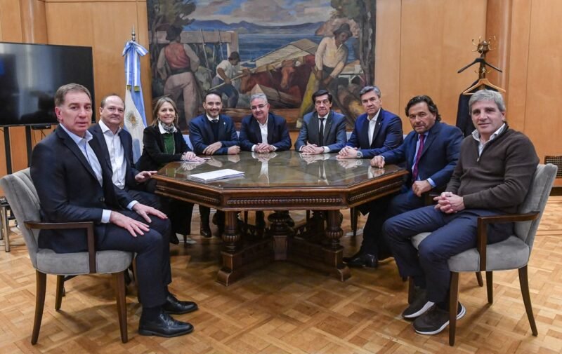 Nación acordó con los gobernadores del Norte ampliar el consumo eléctrico subsidiado