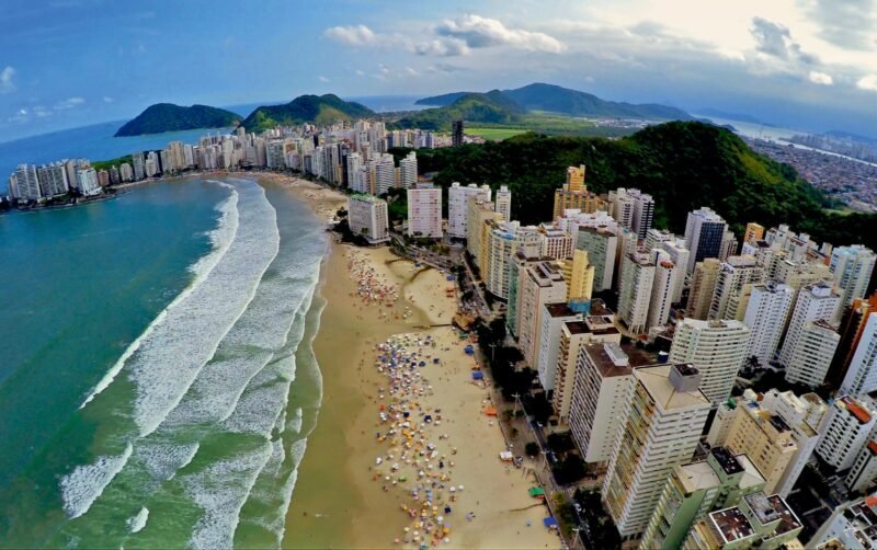 Tucumán recupera los vuelos directos a Florianópolis: días, horarios, duración y tarifas para el verano 2027