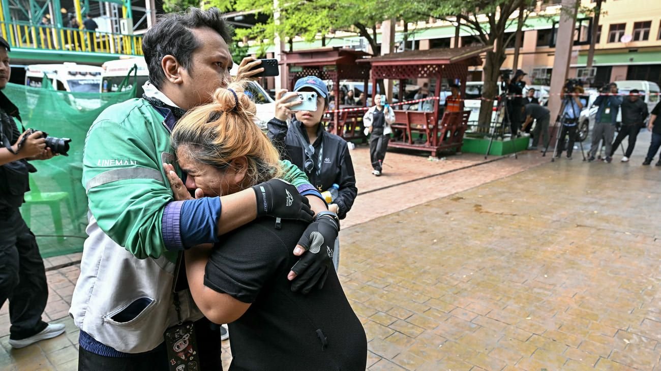 Conmoción en Tailandia: un estudiante mató a siete personas en una escuela tras haber asesinado a sus abuelos