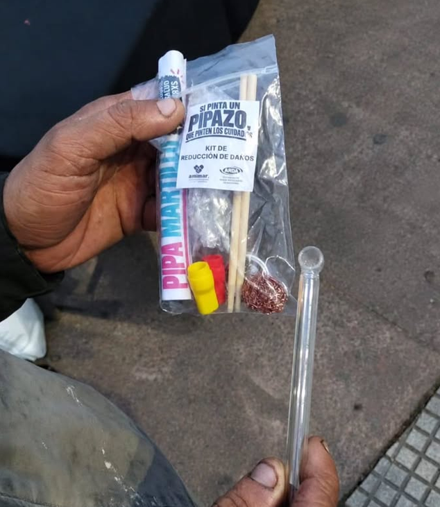 Reducción de daños: entregaron kits de cuidado a personas que usan cocaína fumable Reducción de daños: entregaron kits de cuidado a personas que usan cocaína fumable