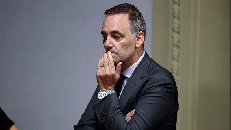 Enriquecimiento ilícito: Manuel Adorni presentó un escrito en la Justicia para intentar justificar su patrimonio Enriquecimiento ilícito: Manuel Adorni presentó un escrito en la Justicia para intentar justificar su patrimonio