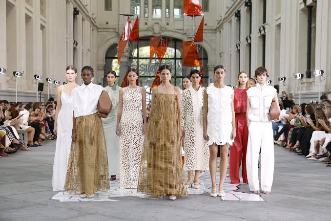 Lo mejor de la Mercedes-Benz Fashion Week Madrid: desfiles consagratorios, artesanía y el triunfo del street style