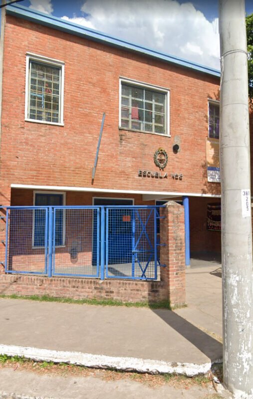 Un alumno de 17 años baleó a un compañero dentro del baño de una escuela en La Matanza Un alumno de 17 años baleó a un compañero dentro del baño de una escuela en La Matanza