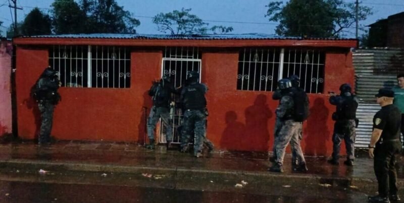 Allanaron un aguantadero en Posadas y un joven de 19 años murió tras ingerir una bolsa de droga
